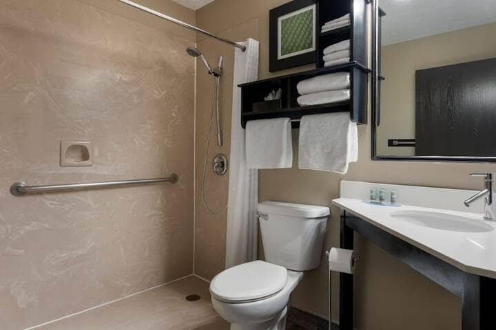 Room 16 of 24